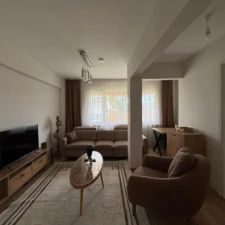 아파트 Ac Realestate